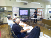主幹教諭から、実際使っている学習アプリの説明をさせていただきました。