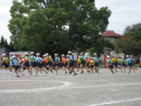 選抜リレー選手の入場です。