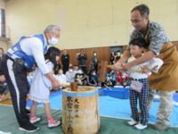 杵はこう持ちますよ!