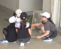 暑い中、火起こし体験!!